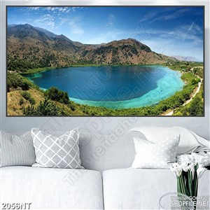 Tranh hồ nước xanh dưới núi in uv