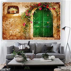 Tranh cánh cửa xanh treo hoa