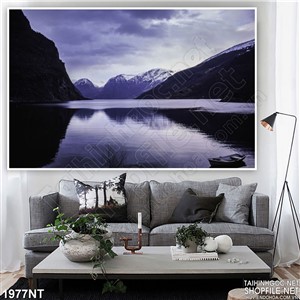 Tranh mặt hồ dưới khe núi về đêm