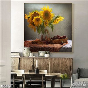 Tranh bình hướng dương rủ cánh