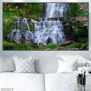 Tranh con thác cao từ trên đỉnh núi