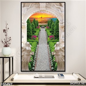 Tranh cánh cổng dẫn ra khu vườn hoa