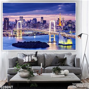 Tranh cây cầu dài sáng ánh đèn điện