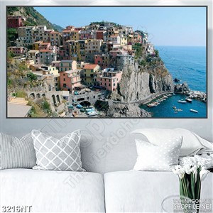 Tranh thành phố trên vách đá cạnh biển