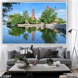 Tranh ngôi chùa cao bên dòng sông xanh