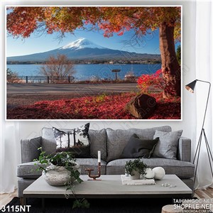 Tranh góc cây lá đỏ chạm đỉnh núi