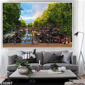 Tranh những chiếc xa đạp trên cầu