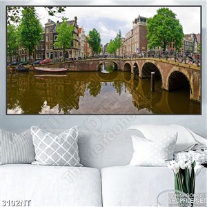 Tranh thành phố xanh bên cây cầu