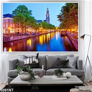 Tranh dòng sông phản chiếu ánh đèn thành phố