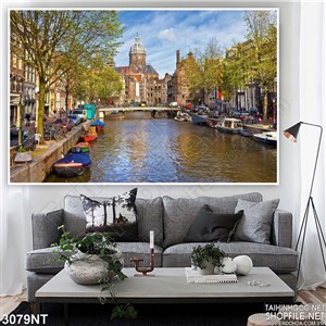 Tranh những con đò neo sát bờ sông dài