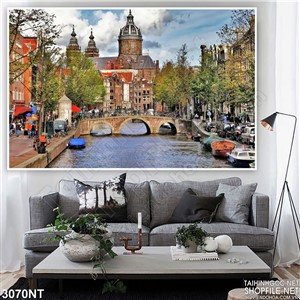 Tranh cây cầu trên sông trước lâu đài