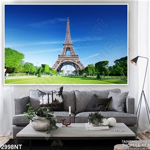 Tranh cánh đồng xanh dưới chân tháp effen