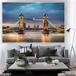 Tranh cây cầu đôi trong đêm