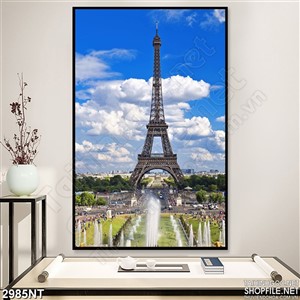 Tranh đỉnh tháp cao chọc trời xanh