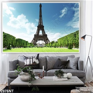 Tranh thảm cỏ dưới chân tháp hùng vĩ