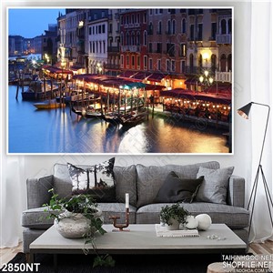 Tranh thuyền neo bờ thành phố về đêm 3d