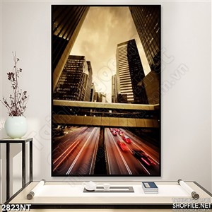 Tranh những tòa nhà cô độc