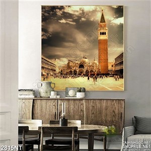 Tranh tòa tháp cao chọc trời