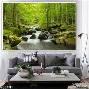 Tranh khe suối trong rừng xanh