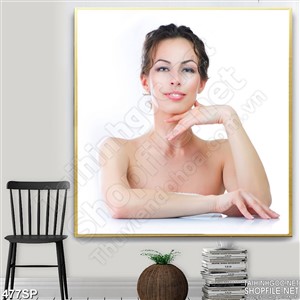 Tranh cô gái và nụ cười tươi