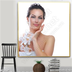 Tranh spa cô gái và khuôn mặt đẹp