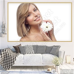 Tranh wall cô gái và hàm răng trắng sứ