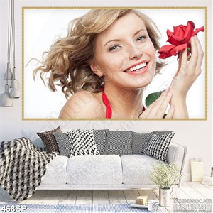 Tranh in cô gái tóc vàng và nụ cười mới