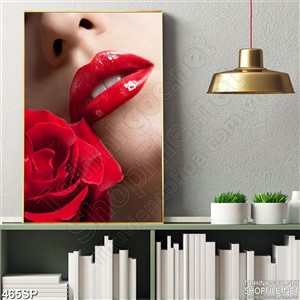 Tranh hoa cô gái và đôi môi đỏ