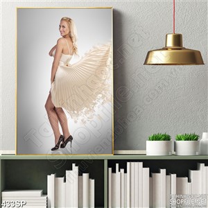 Tranh đẹp cô gái tung váy