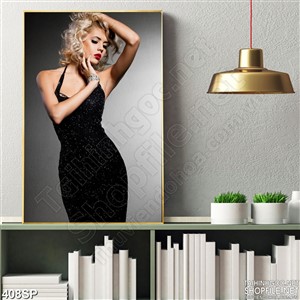 Tranh khổ dọc nét đẹp phụ nữ