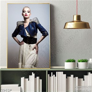 Tranh in uv người phụ nữ thành công