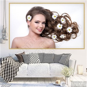 Tranh spa cô gái với mái tóc óng ả
