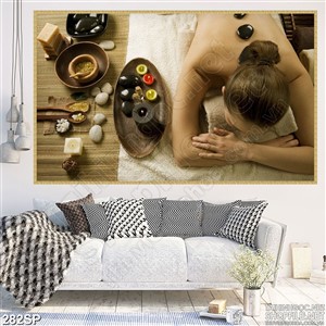 Tranh đẹp in uv cô gái bên hương thơm spa