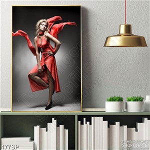 Tranh in uv cô gái và váy đỏ