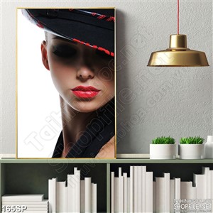 Tranh in kính cô gái nghệ thuật