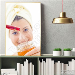 Tranh spa mới nhất cô gái và mật ong