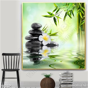 Tranh in uv lá trúc và đá đen nóng spa