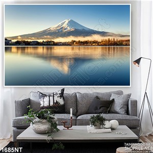 Tranh núi tuyết nhìn từ xa