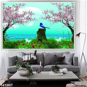 Tranh chim hót giữa rừng đào