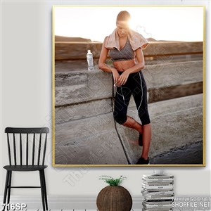 Tranh gym spa cô gái dáng hot