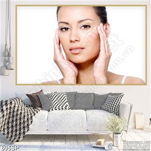Tranh cô gái đẹp và chăm sóc dưỡng da