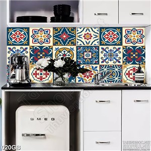 Tranh gạch in hoa văn chất lượng