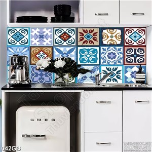 Tranh gạch ốp tường in họa tiết