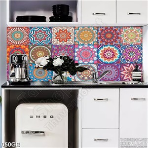 Tranh gạch in hoa văn chất lượng