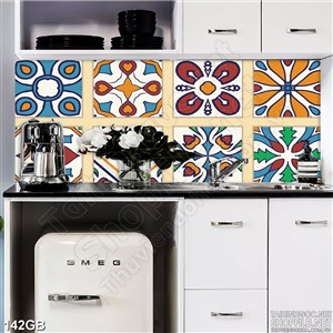 Tranh gạch in uv nhiều hoa văn