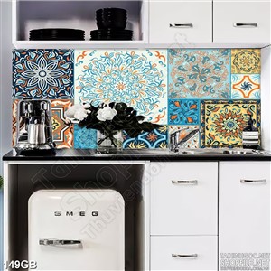 Tranh gạch ốp tường in hoa văn