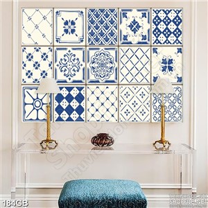 Tranh gạch in họa tiết xanh trang trí