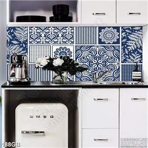 Tranh gạch in họa tiết sọc xanh