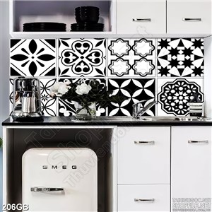 Tranh gạch ốp tường in họa tiết đen trắng