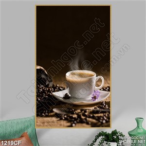 Tranh bông hoa tím trên tách cà phê